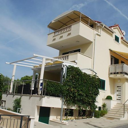 Apartments Villa Lili Lovetovo Βόντιτσε Εξωτερικό φωτογραφία