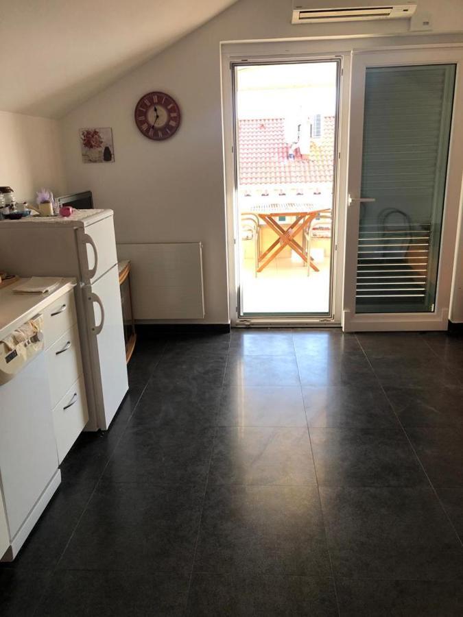 Apartments Villa Lili Lovetovo Βόντιτσε Εξωτερικό φωτογραφία