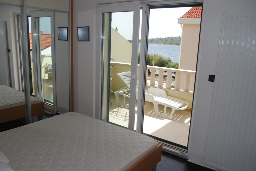 Apartments Villa Lili Lovetovo Βόντιτσε Εξωτερικό φωτογραφία