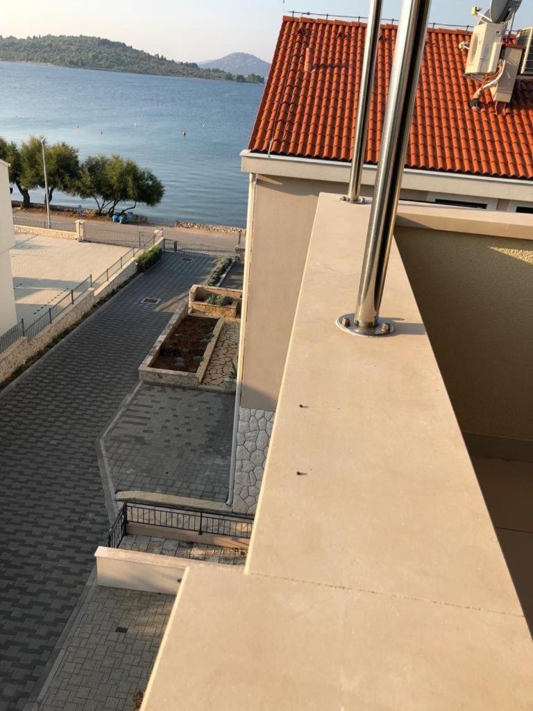 Apartments Villa Lili Lovetovo Βόντιτσε Εξωτερικό φωτογραφία
